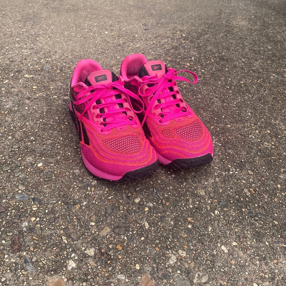 Women’s nano X2. Size 9 *FITS LIKE A 9.5*